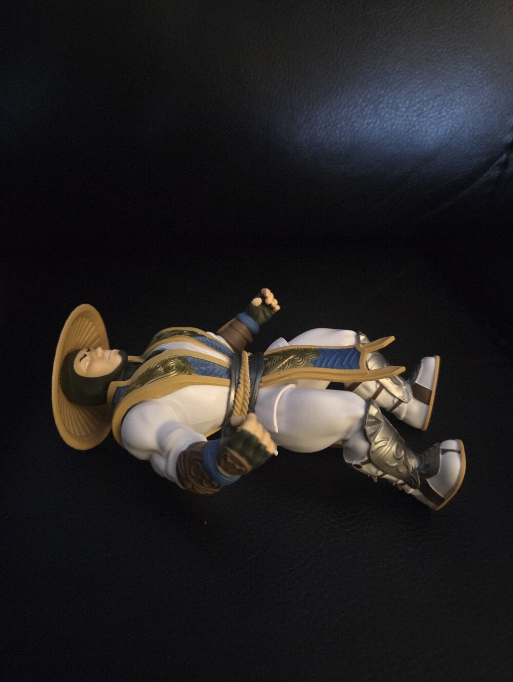 Funko Mortal Kombat Raiden Action Figure - Picture 6 of 7